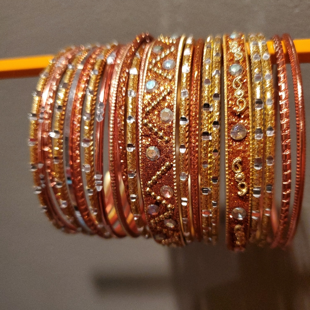 Womens Braclets - image 5